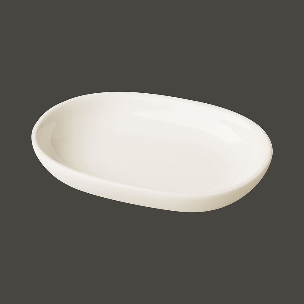 Тарелка овальная плоская RAK Porcelain Banquet 11*8 см
