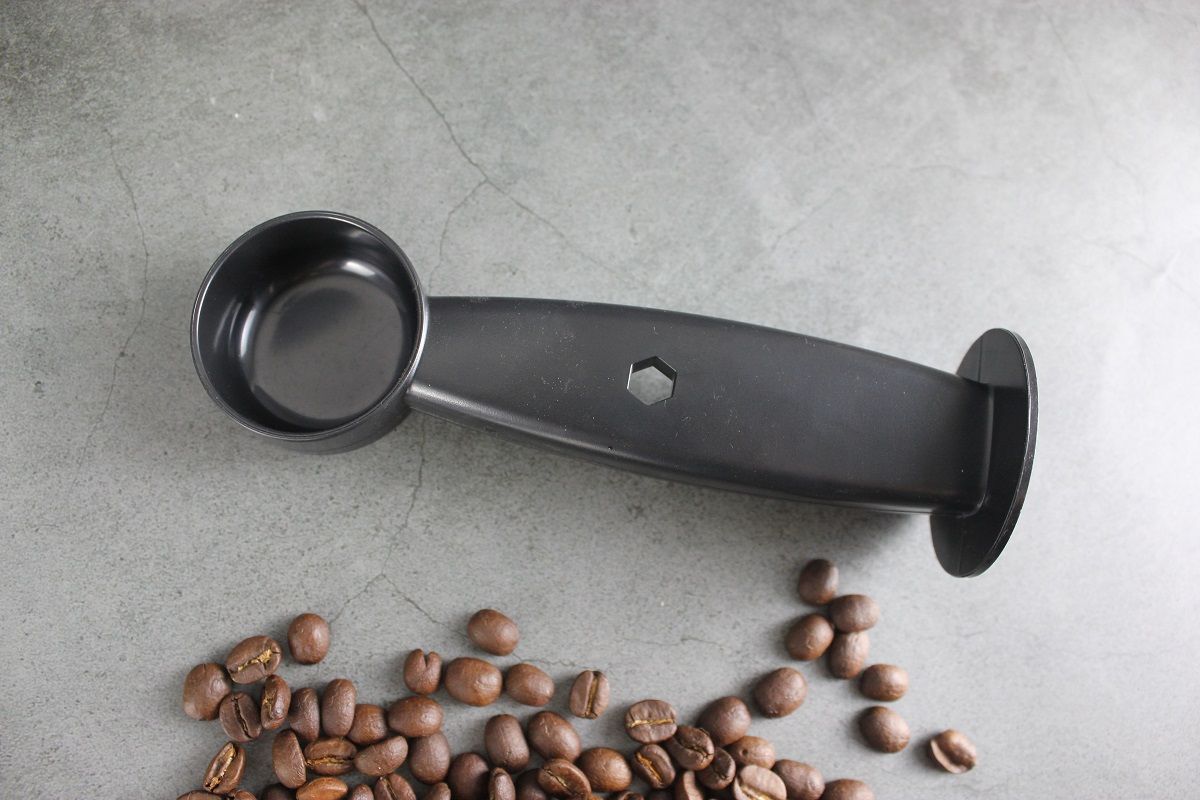 Ложка для дозирования и трамбовки с темпером 25 мл 4,5*16 см черная пластик  P.L. Proff Coffee